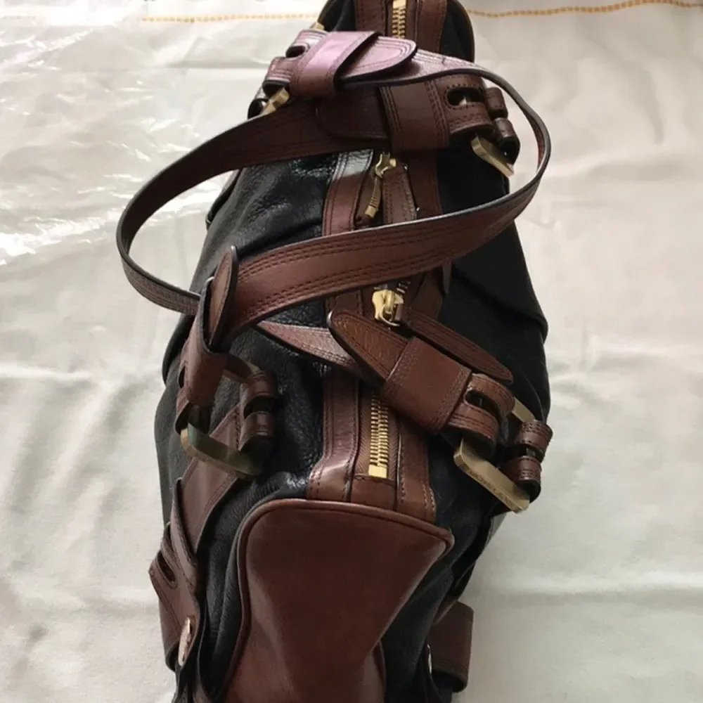 Michael Kors black & brown Leather handbag. - Picture 2 of 16